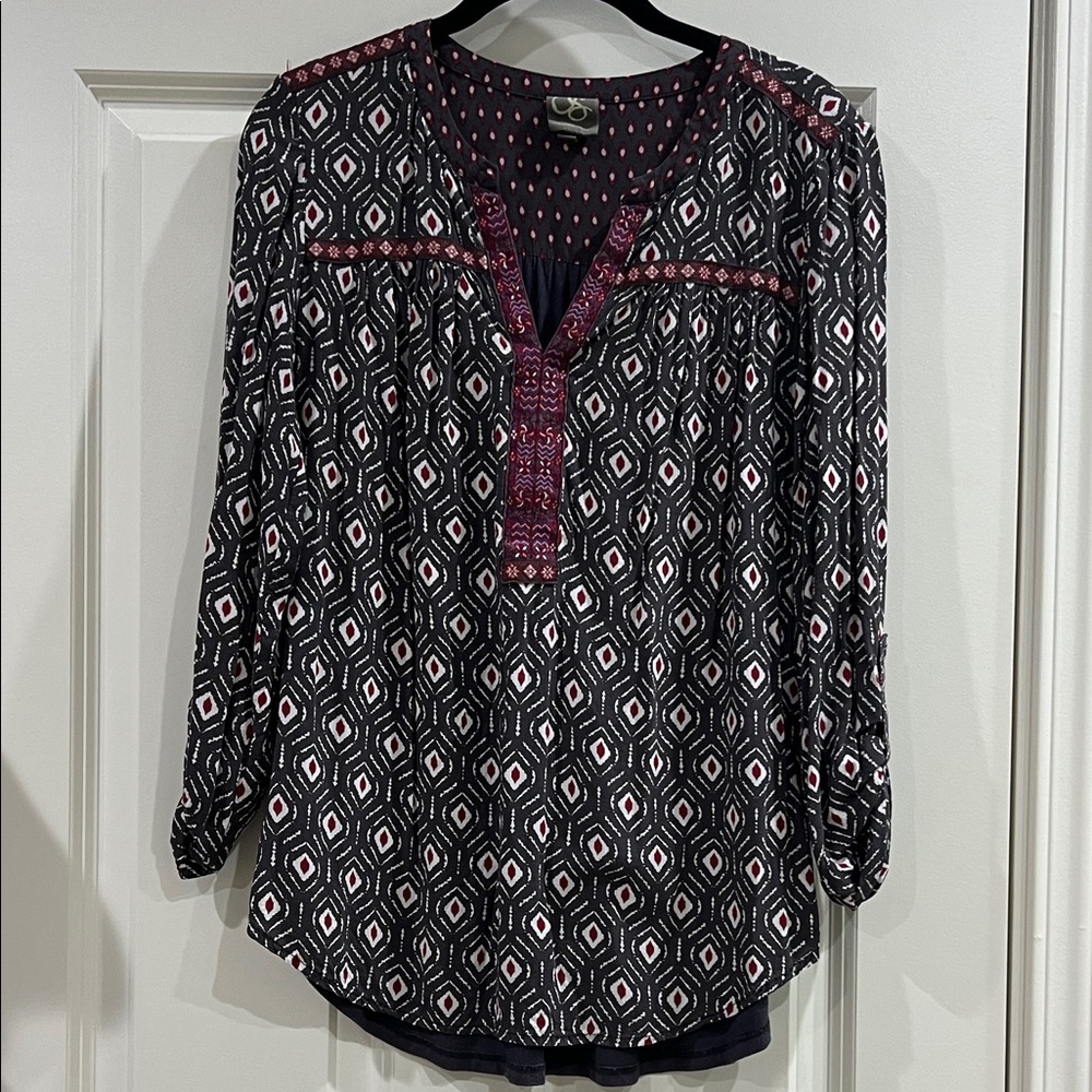 Anthropologie One September 3/4 sleeve geometric blouse size XS